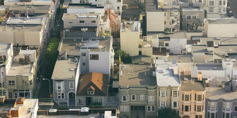 餐饮推荐：窜虾与对虾养殖效益深度对比，揭秘美食背后的商业逻辑